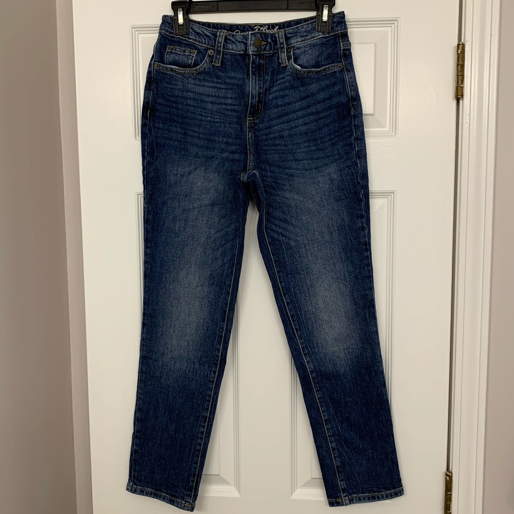 Universal Threads - Ankle Length Straight Jeans